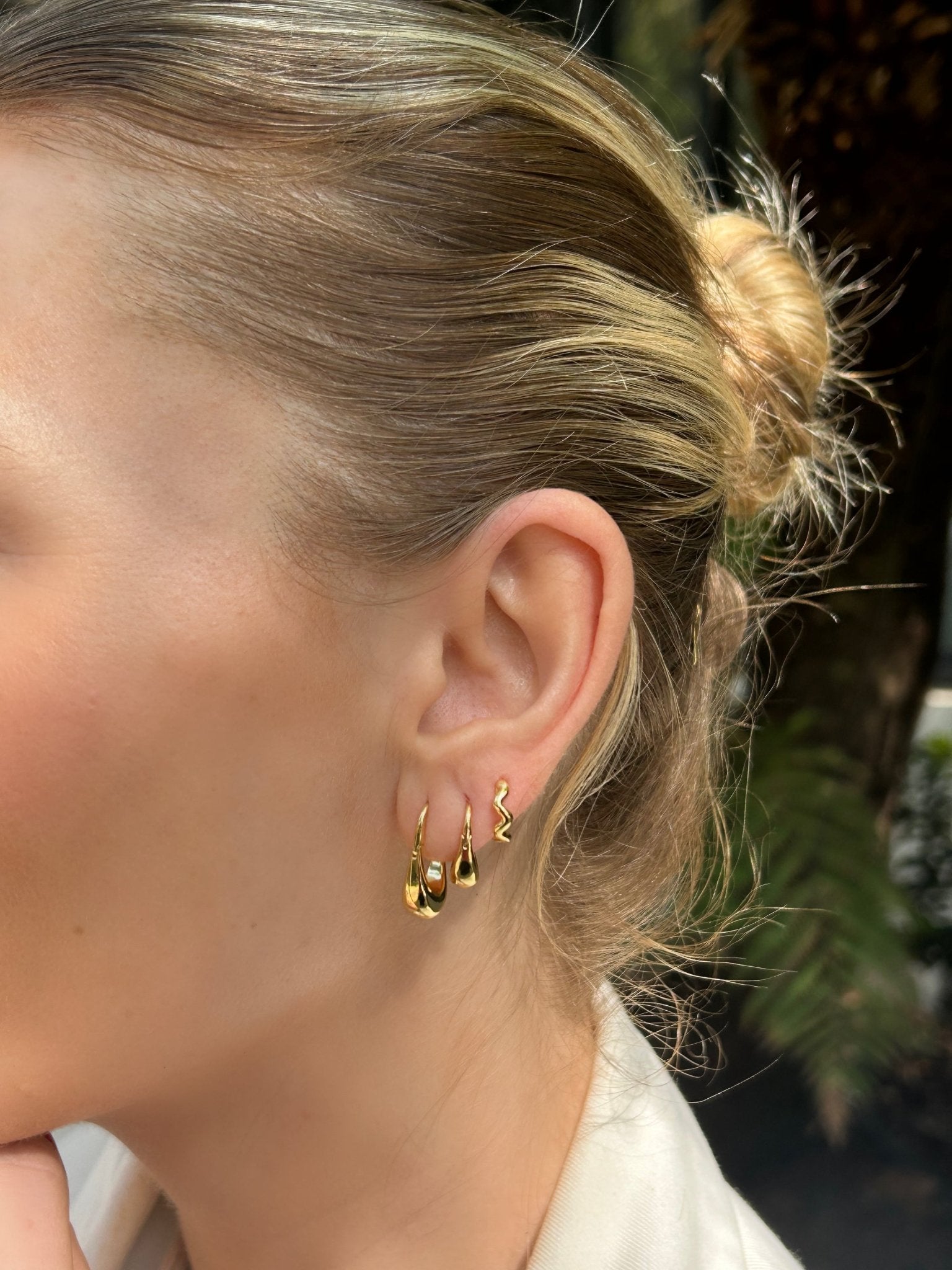 Noma teardrop earrings in vermeil gold 